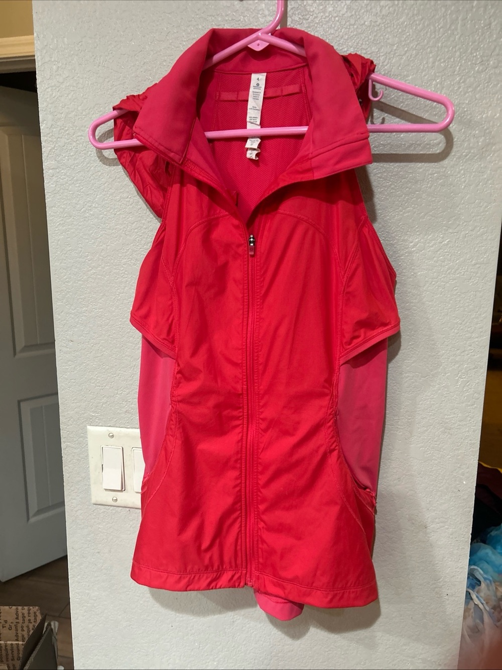 lululemon athletica Girls' Bright Pink Sleeveless Zip Vest